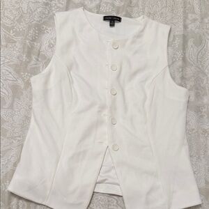 Elegant White Sleeveless Top